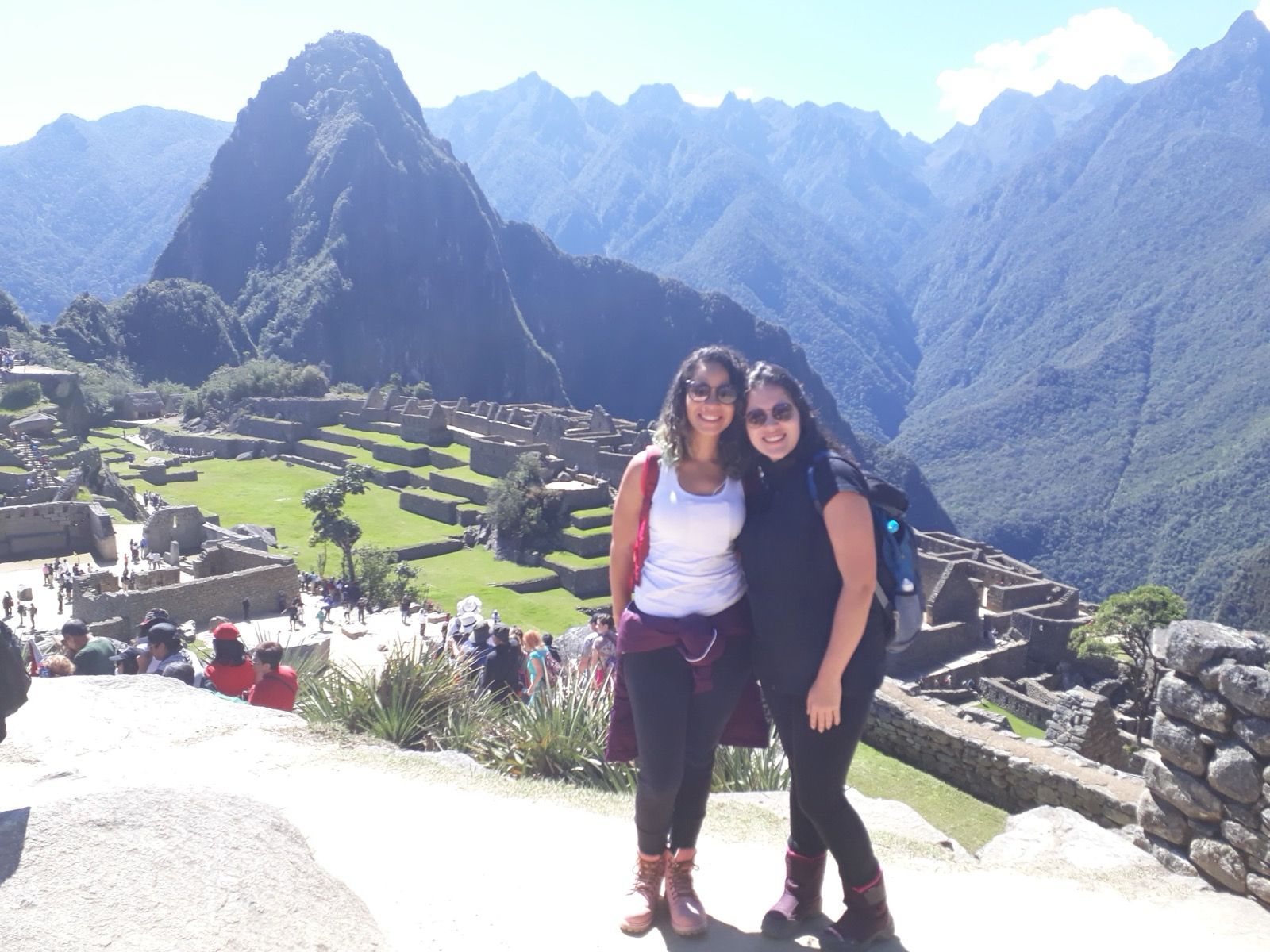 Vivian e Giovanna em Machu Picchu